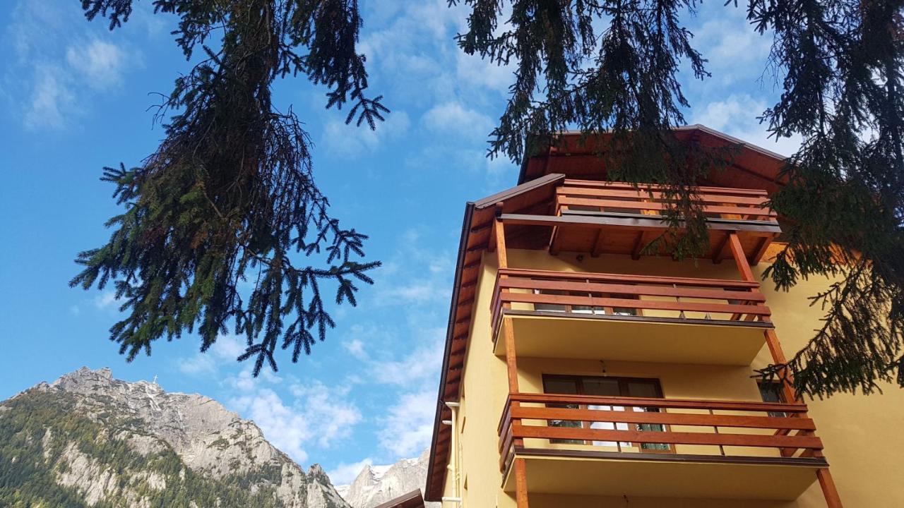 Apartament Lexannona Буштені Екстер'єр фото