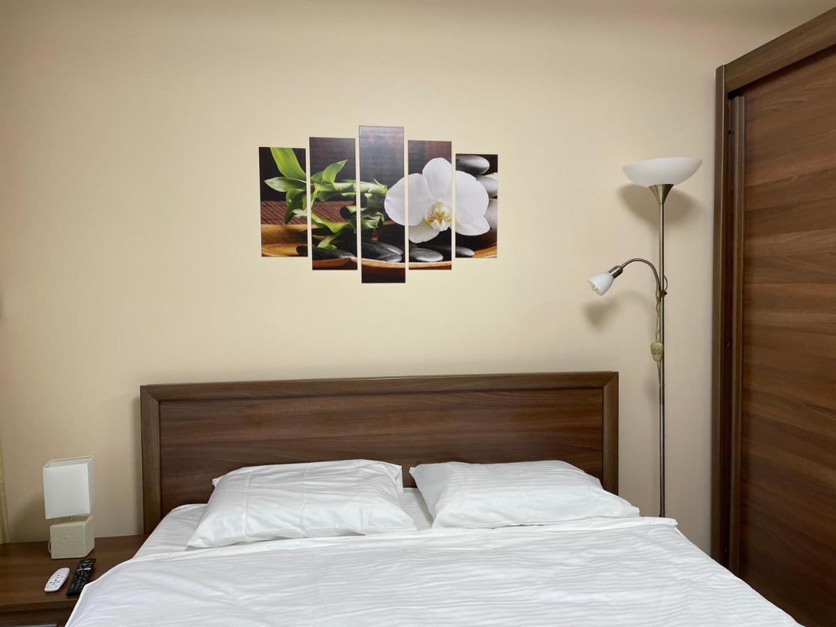 Apartament Lexannona Буштені Екстер'єр фото