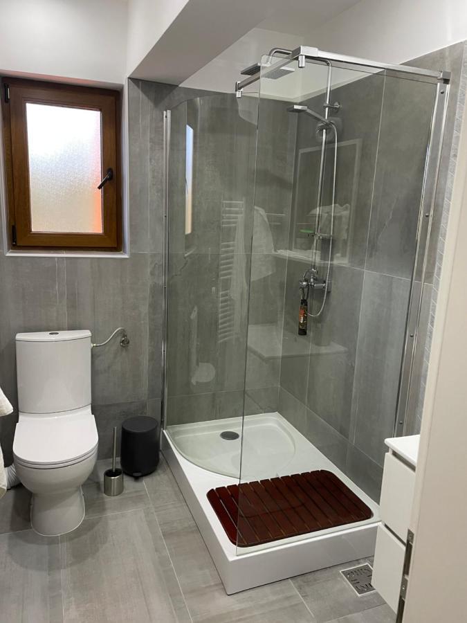 Apartament Lexannona Буштені Екстер'єр фото